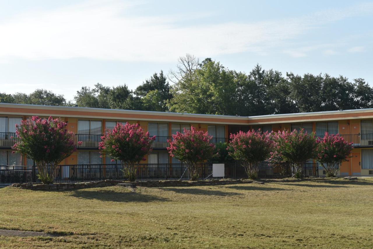 Homeplace Inn Jacksonville Екстериор снимка